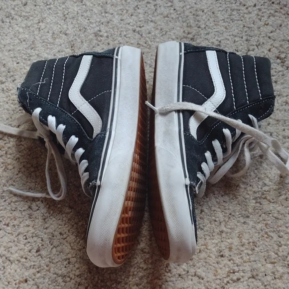 Vans Black High-Top Sneakers - Picture 5 of 9